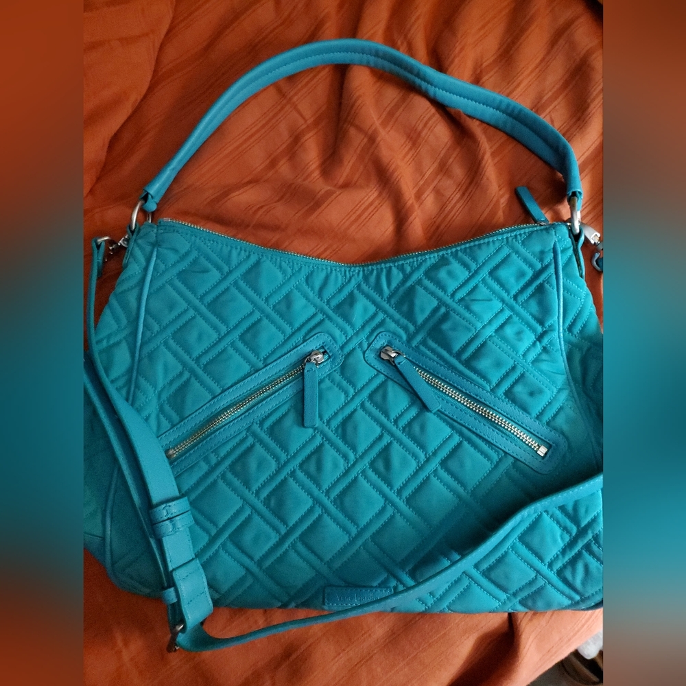 Vera Bradley Vivian Hobo tote. 14x10